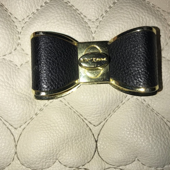 Backpack - Picture 4 of 4